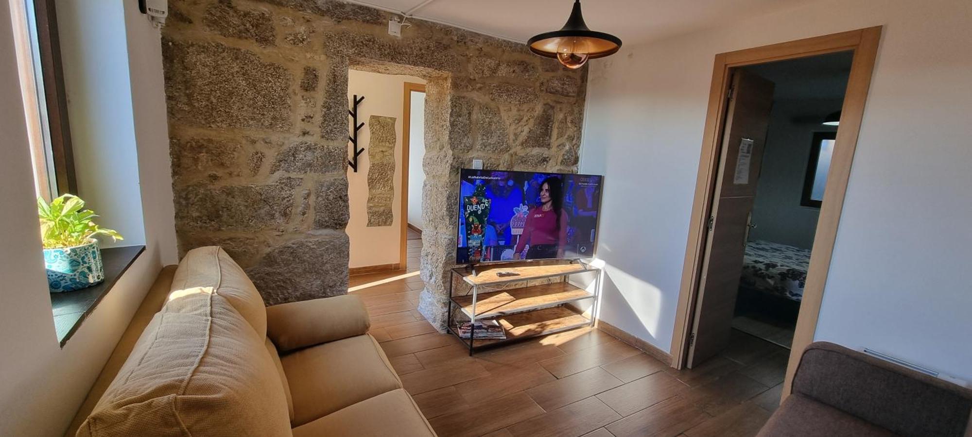 Tipica Casa De Piedra Βίλα Σαντιάγο ντε Κομποστέλα Εξωτερικό φωτογραφία